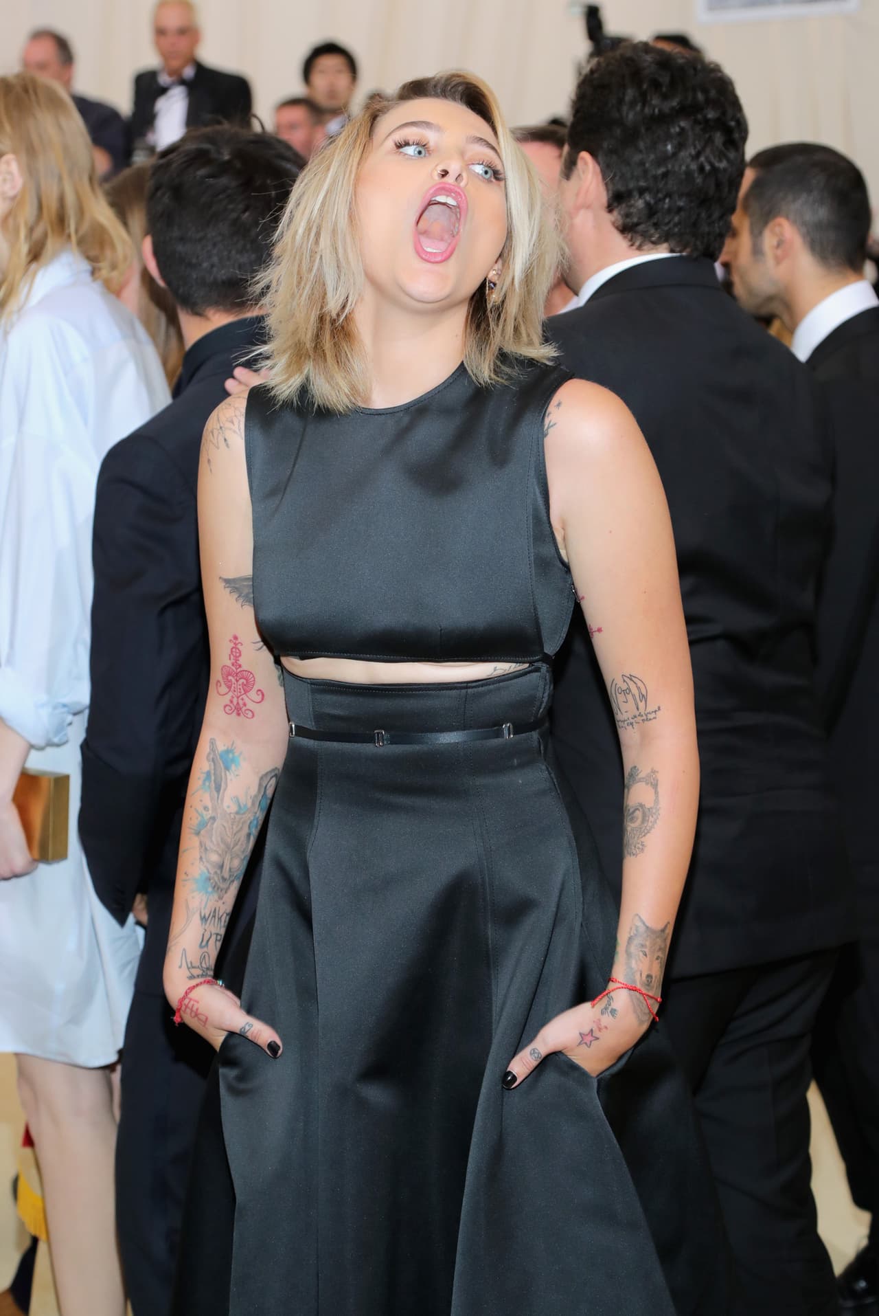 Si algo ha aprendido y defenderá Paris Jackson es que "el cuerpo humano es bello sin importar las 'imperfecciones', sean cicatrices, sobrepeso, estrías, pecas, lo que sea... es bello".