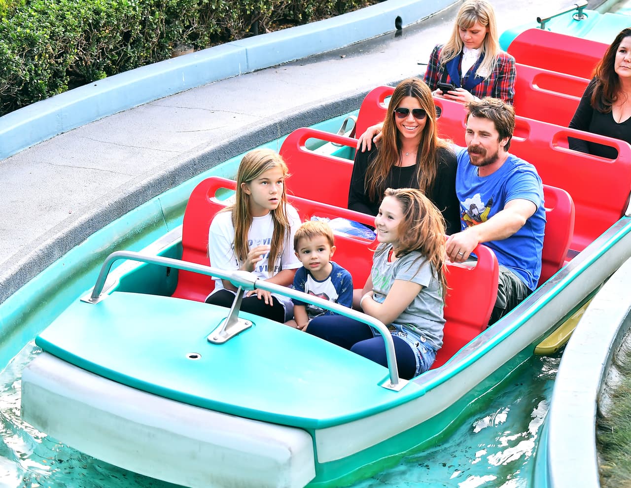 Christian Bale volvió a llevar a su familia al "lugar más feliz del planeta".