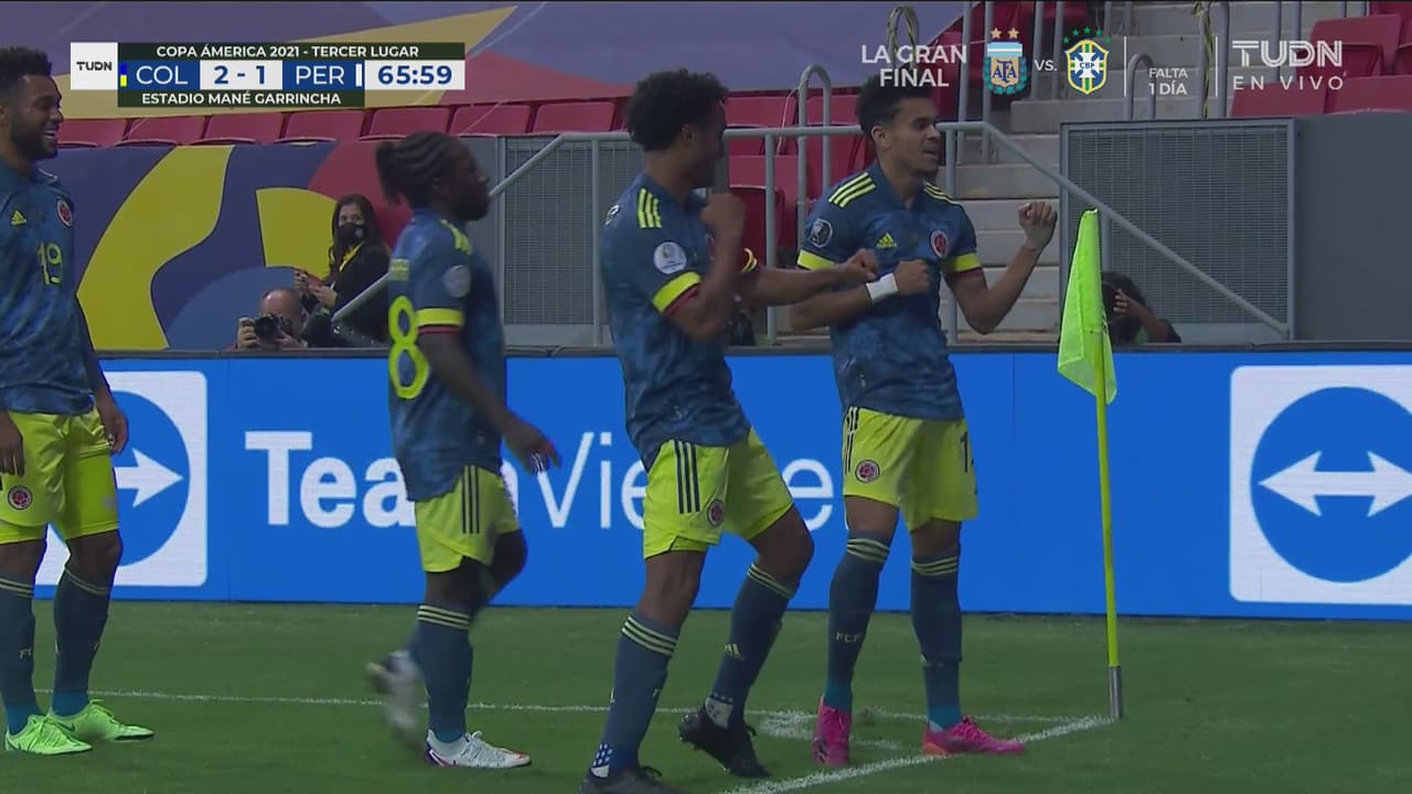 ¡Gol de Colombia! Saque perfecto de Vargas a Díaz y llega el 2-1