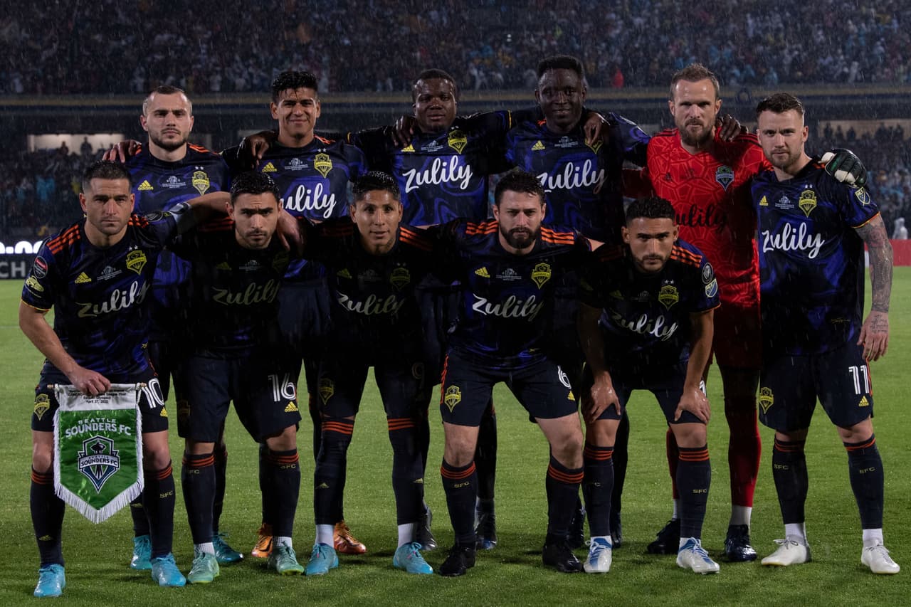 Seattle Sounders le empató de último minuto 2-2 a Pumas en el Estadio Olímpico Universitario en la Final de ida de la Liga de Campeones de la Concacaf.