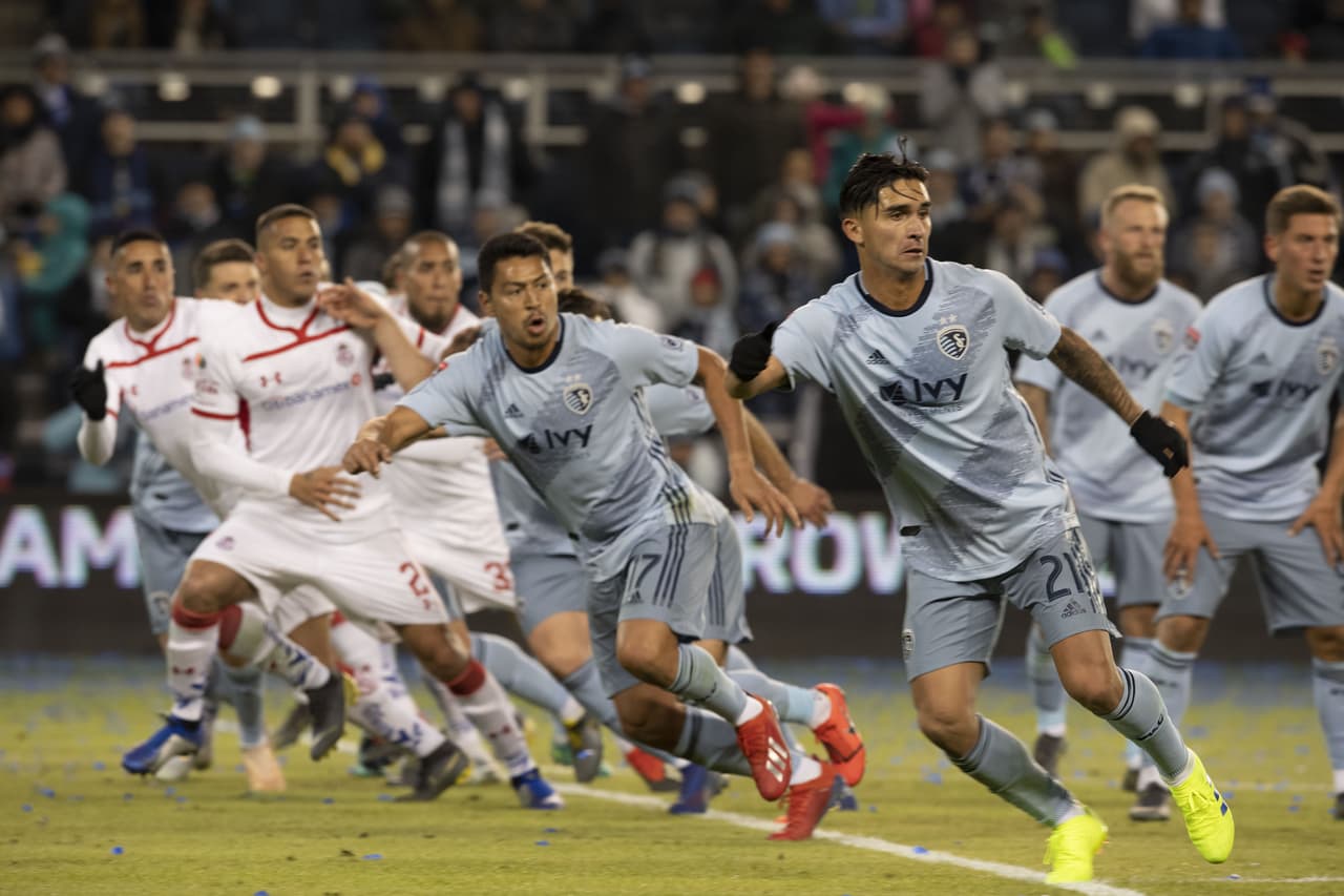 Fue en lo general un mal partido para el Toluca, tanto en la ofensiva como en defensa. Y hablando de esto último, en una pelota a balón parado llegó una anotación más de KC.