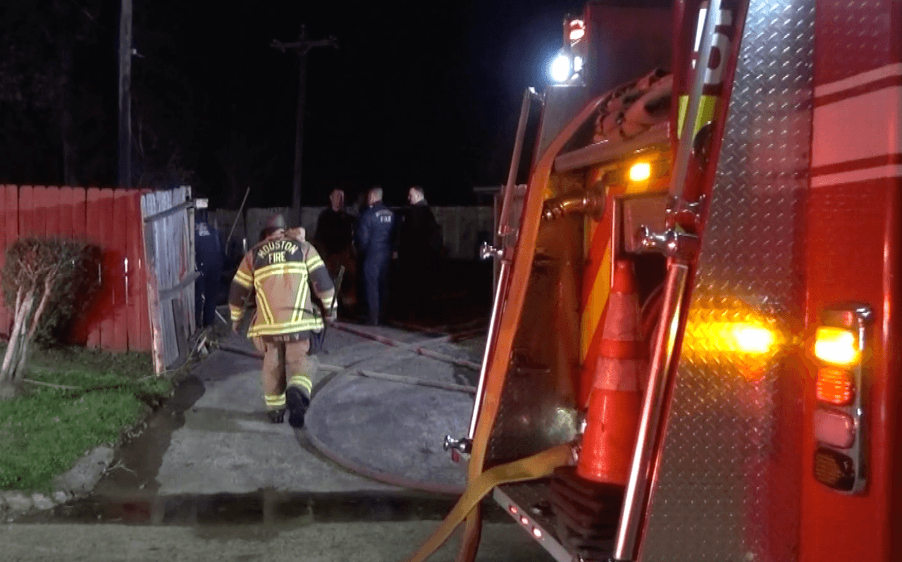 La bodega estaba muy cerca de la casa, ubicada en Knightwood, al norte de Houston.