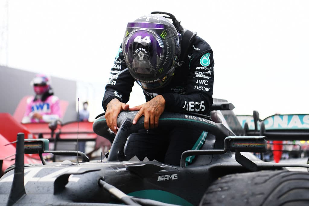 La pregunta que todos quieren resolver es si ¿Hamilton se quedará con Mercedes para la campaña 2021?
<br>