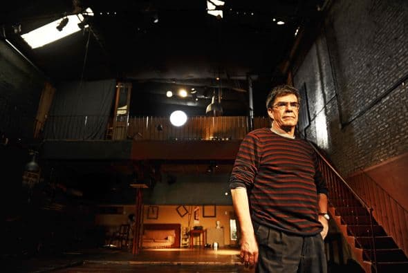 "Hay más de un discurso, que sería uno de los fenómenos de lo teatral: en cualquier lugar de esta ciudad se habla más de una cosa", señaló a AFP Bartis, para explicar el auge del teatro independiente en la capital argentina.