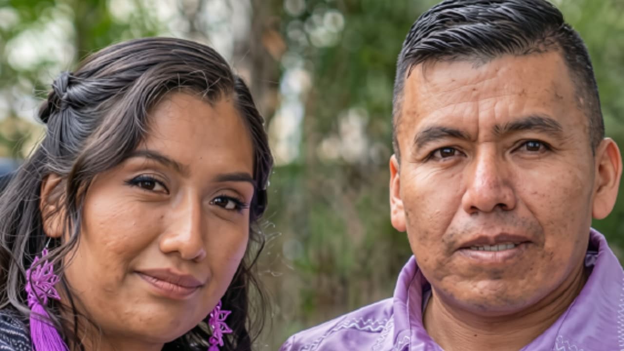 Tras deportación a México, creador que alertaba sobre ICE vuelve a ver a su familia