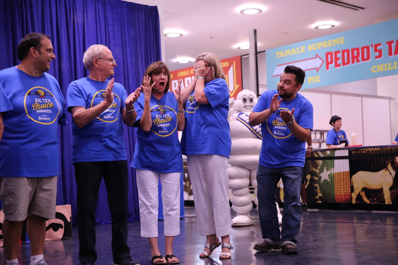 Christi Erpillo no lo podía creer, ella es la ganadora del Premio de la mejor comida frita de Texas