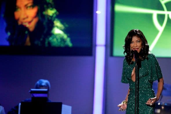 Su elegancia impactó a todos los asistentes al homenaje del brasileño.