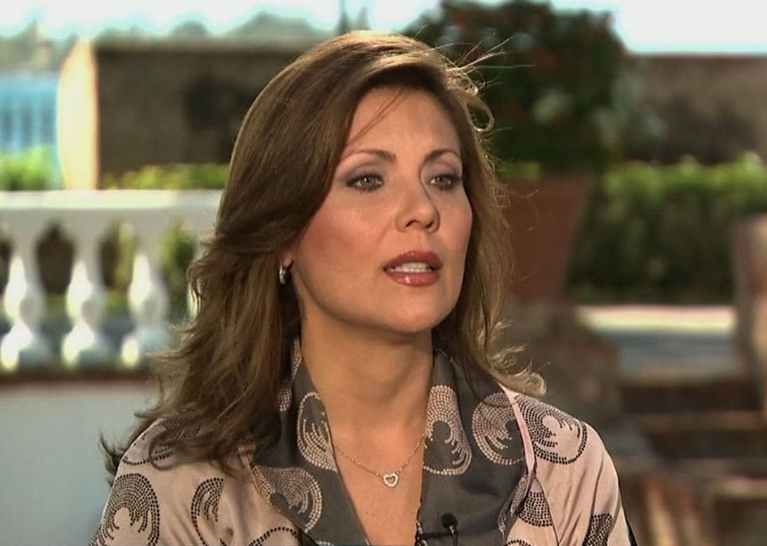 Este fue el look que utilizó para una entrevista con la periodista puertorriqueña Bárbara Bermudo para Primer Impacto.