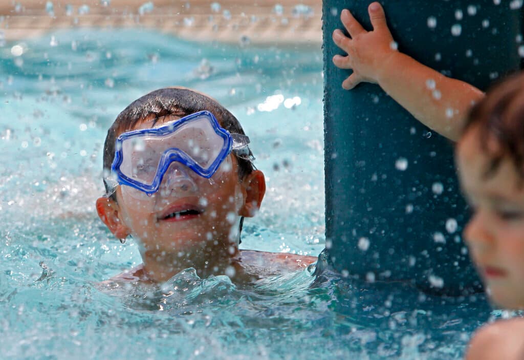 Cinco claves básicas para evitar que su niño se ahogue en piscinas o lagos