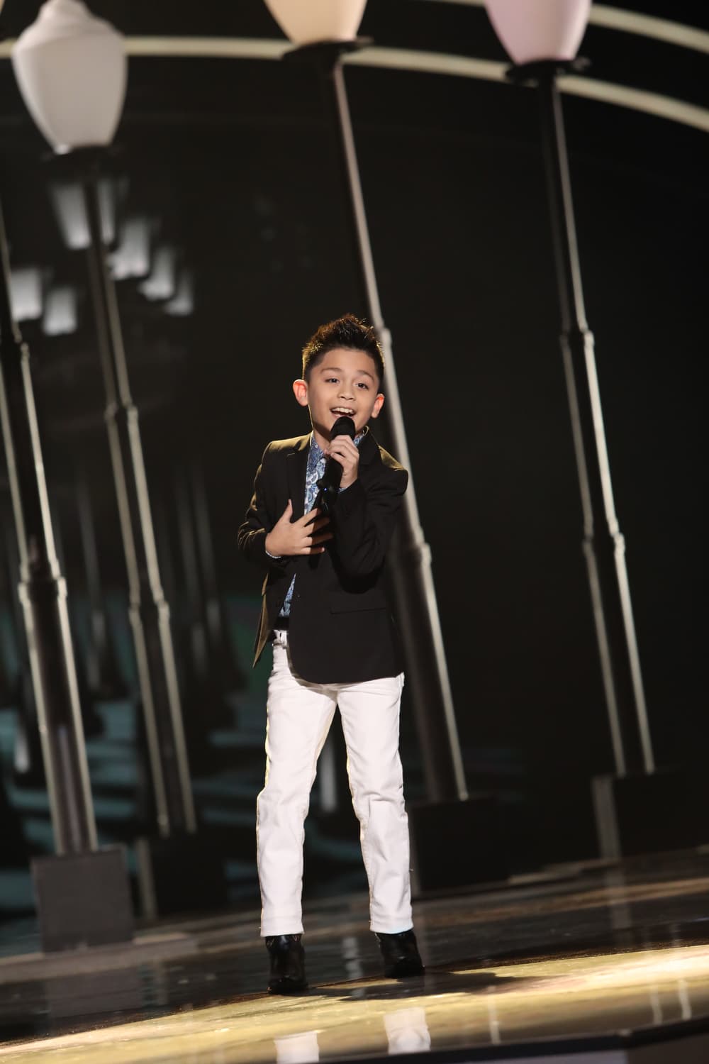 Solo que lo hizo con banda.