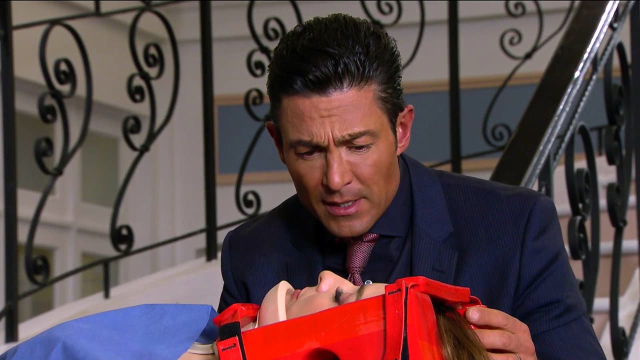 Eladio está muy arrepentido de pelear contigo Julia, ¿lo perdonarás?