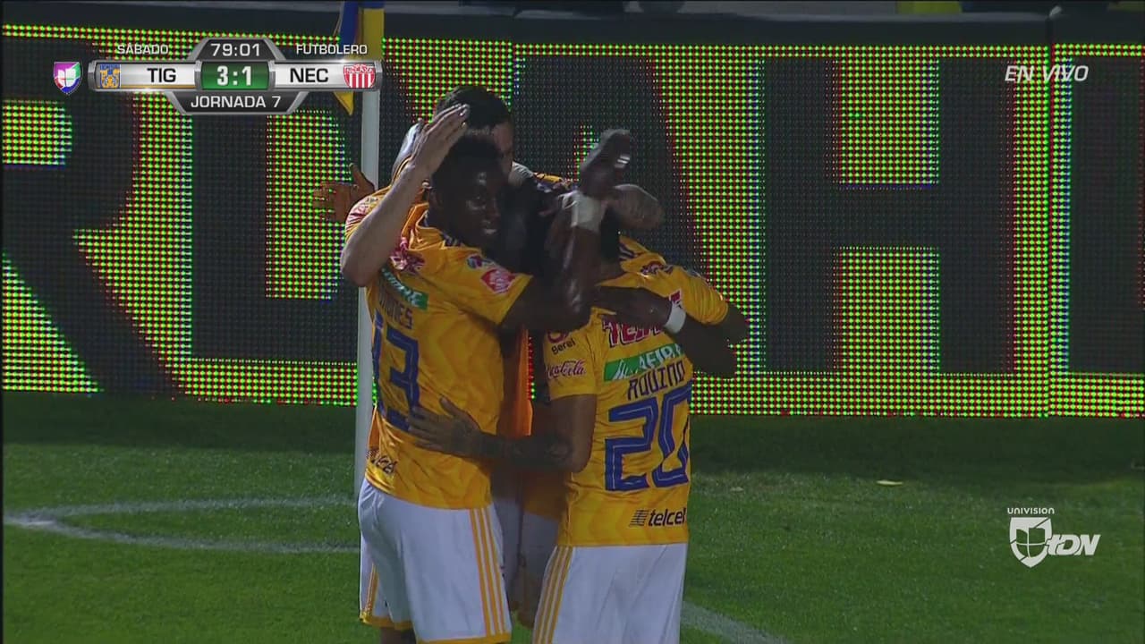 ¡Golazo de Valencia! Tigres le está arrancando el invicto a Necaxa