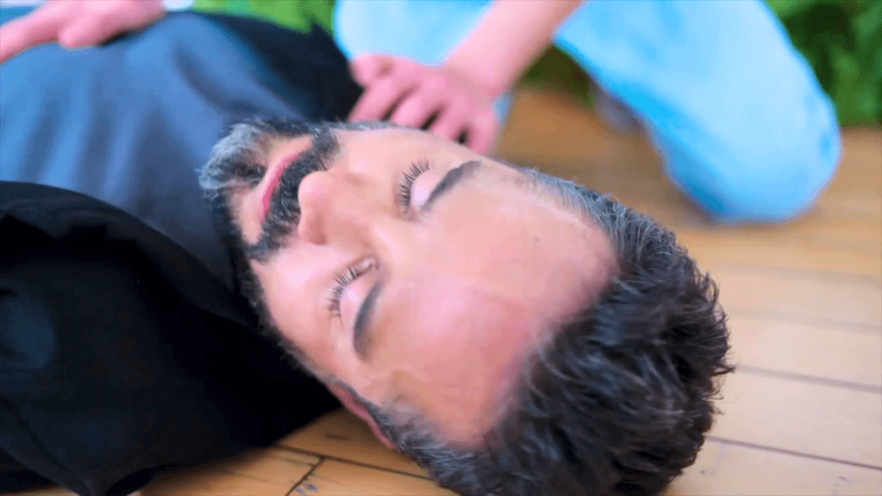 Tino se desmaya tras discutir con Melina | Papás Por Siempre | Capítulo 64