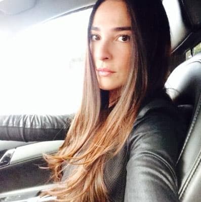 Ana Isabel es una actriz egresada del Centro de Educación Artística de Televisa.