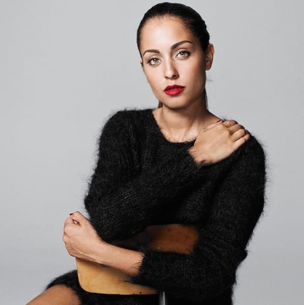 La actriz española de ascendencia árabe protagoniza la nueva serie de UniMás El Príncipe. No dejes de deleitarte con su belleza y sisfruta sus mejores fotos aquí: