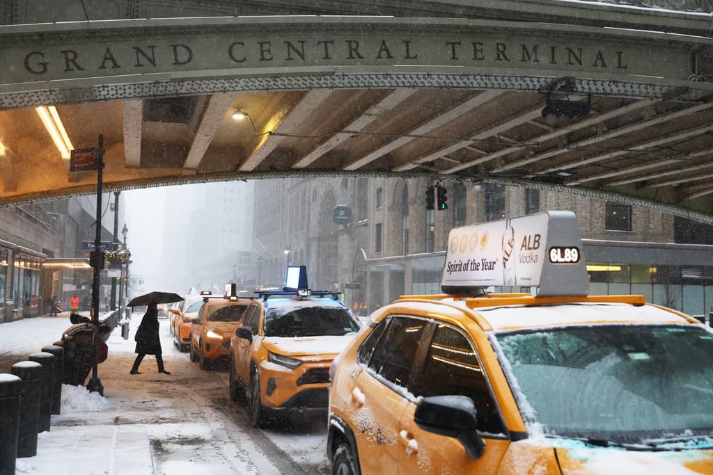 Lo malo de la 
<b>tormenta invernal Fern</b> fue que los taxistas a las afueras de Grand Central Station no tenían clientes.