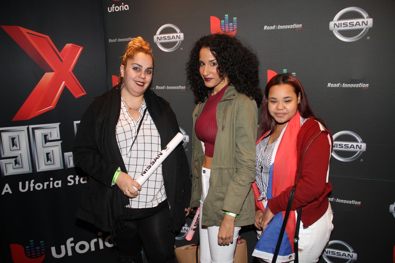 Los fanáticos de La X 96.3 se gozaron de principio a fin el espectáculo de Yandel en Stage 48 cortesía de Nissan.