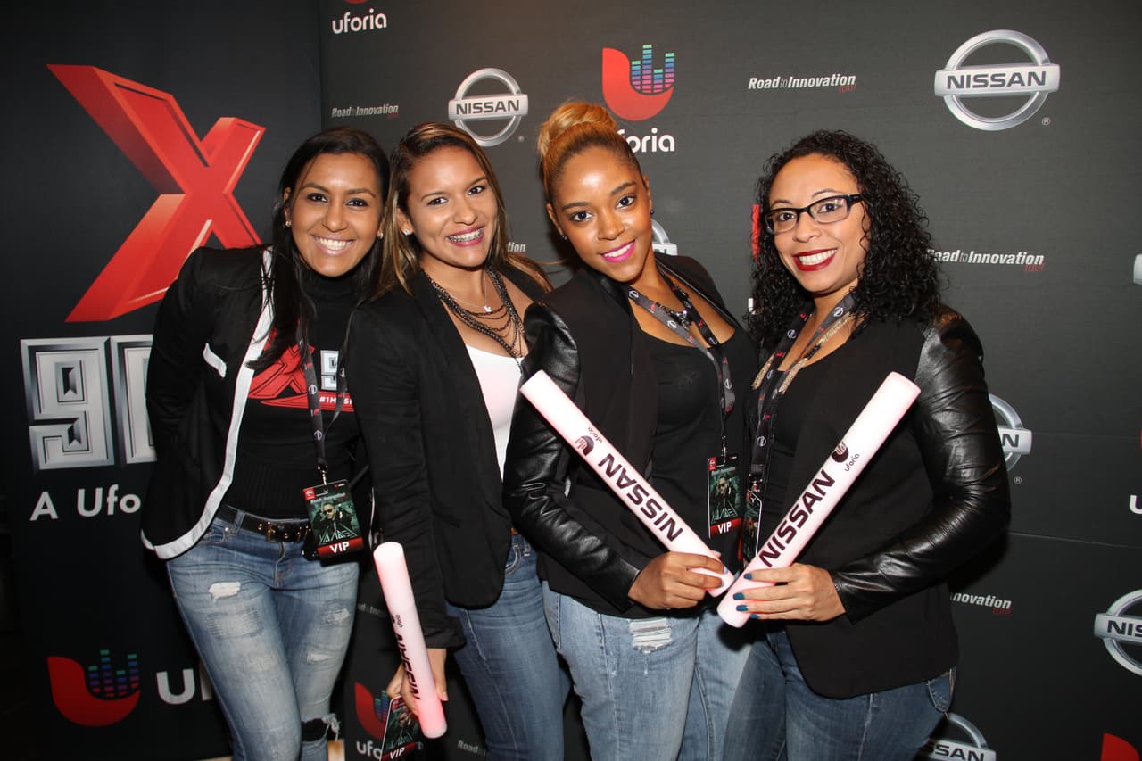 Los fanáticos de La X 96.3 se gozaron de principio a fin el espectáculo de Yandel en Stage 48 cortesía de Nissan.