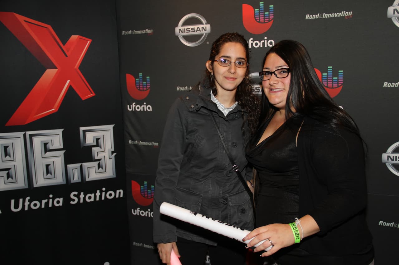 Los fanáticos de La X 96.3 se gozaron de principio a fin el espectáculo de Yandel en Stage 48 cortesía de Nissan.