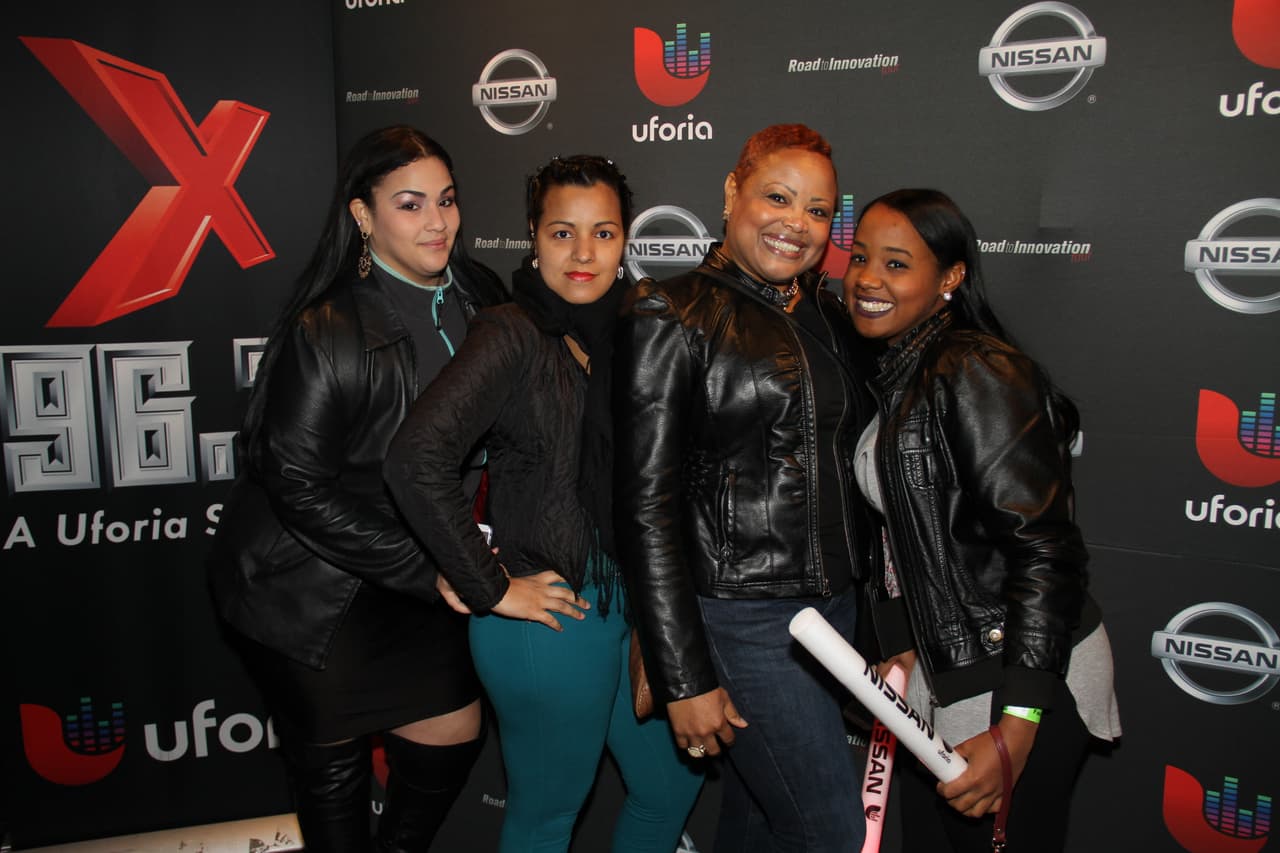 Los fanáticos de La X 96.3 se gozaron de principio a fin el espectáculo de Yandel en Stage 48 cortesía de Nissan.