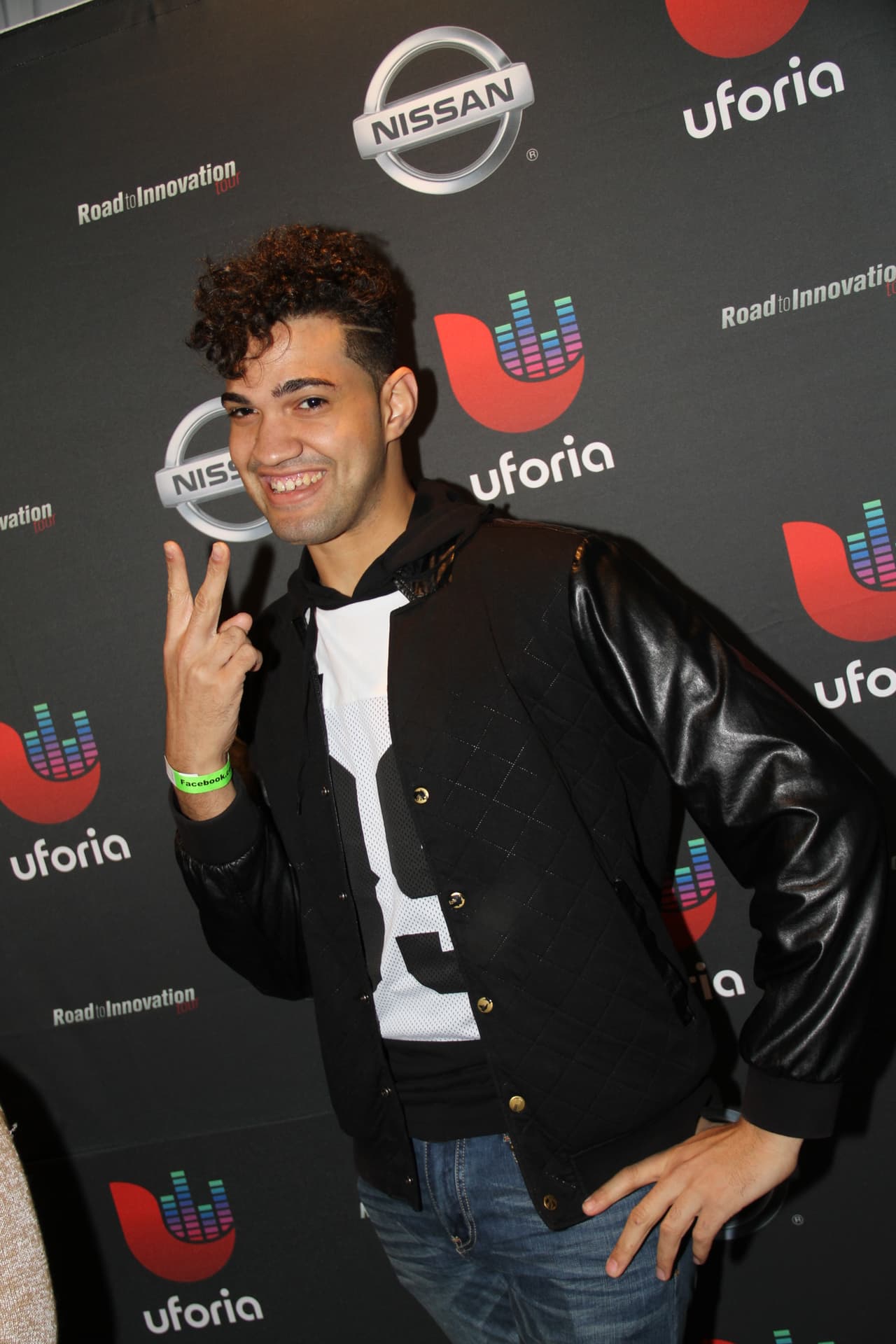 Los fanáticos de La X 96.3 se gozaron de principio a fin el espectáculo de Yandel en Stage 48 cortesía de Nissan.