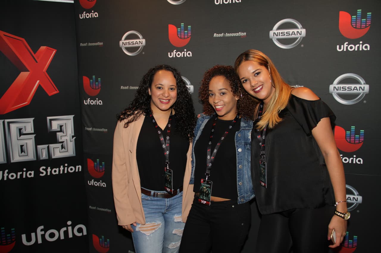 Los fanáticos de La X 96.3 se gozaron de principio a fin el espectáculo de Yandel en Stage 48 cortesía de Nissan.