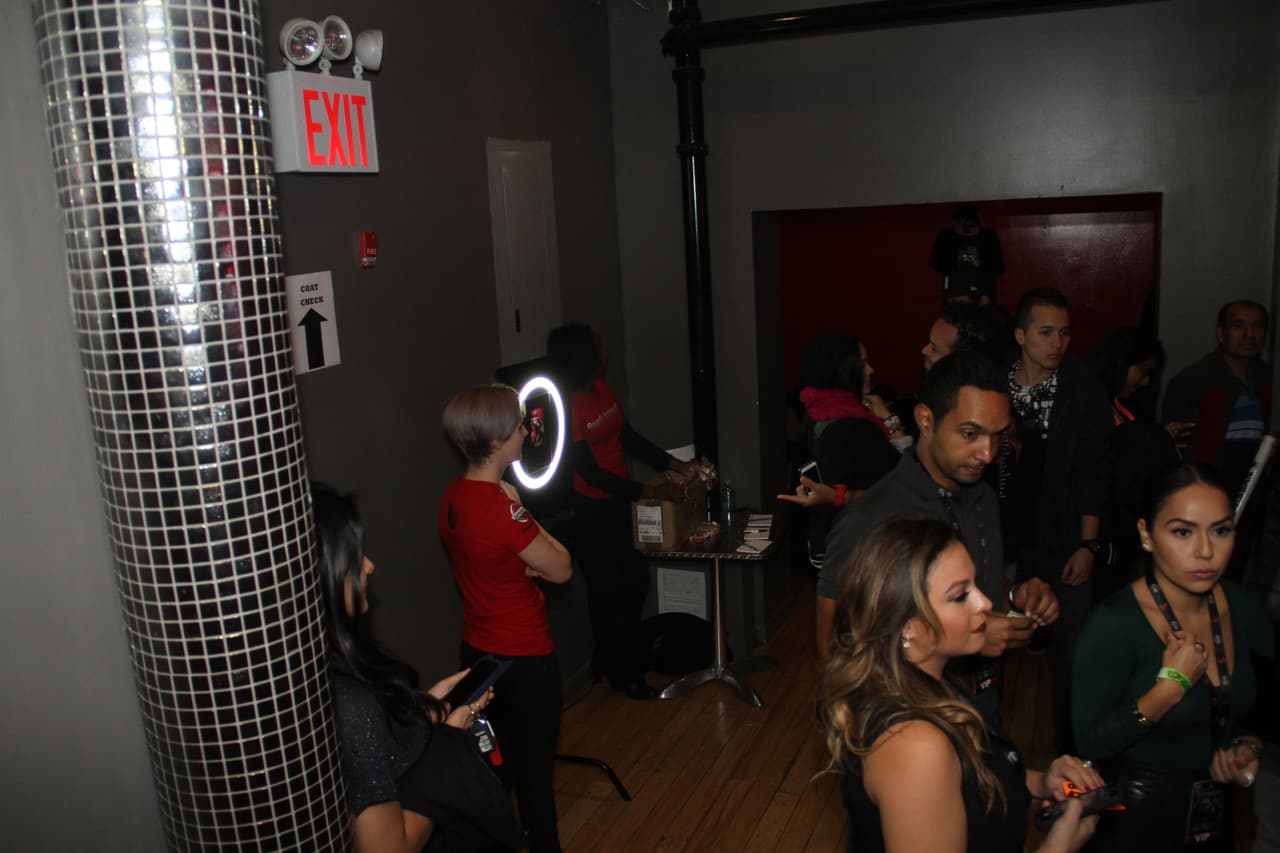 Los fanáticos de La X 96.3 se gozaron de principio a fin el espectáculo de Yandel en Stage 48 cortesía de Nissan.