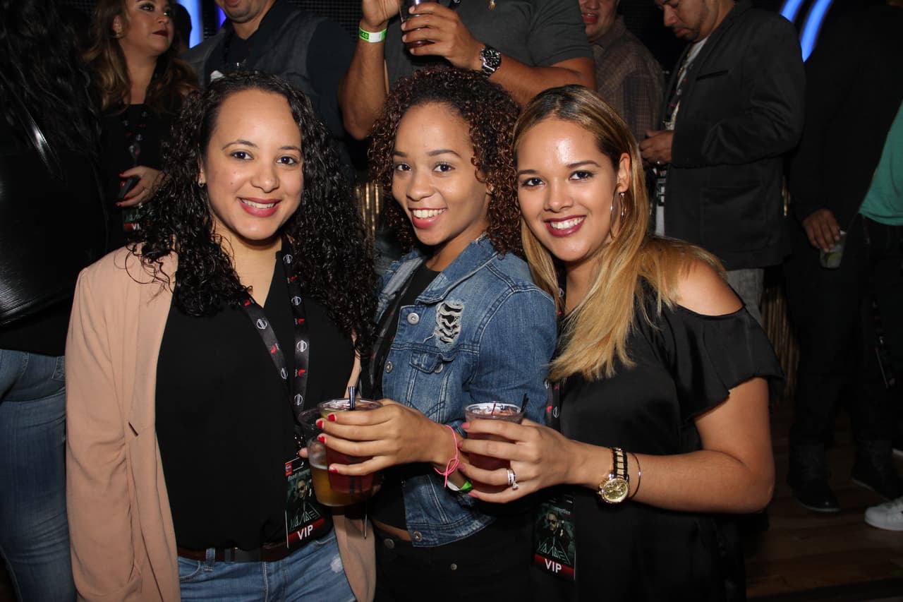 Los fanáticos de La X 96.3 se gozaron de principio a fin el espectáculo de Yandel en Stage 48 cortesía de Nissan.