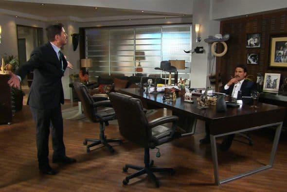 Tu plan se vendrá abajo Santiago, ya verás lo que pasará.