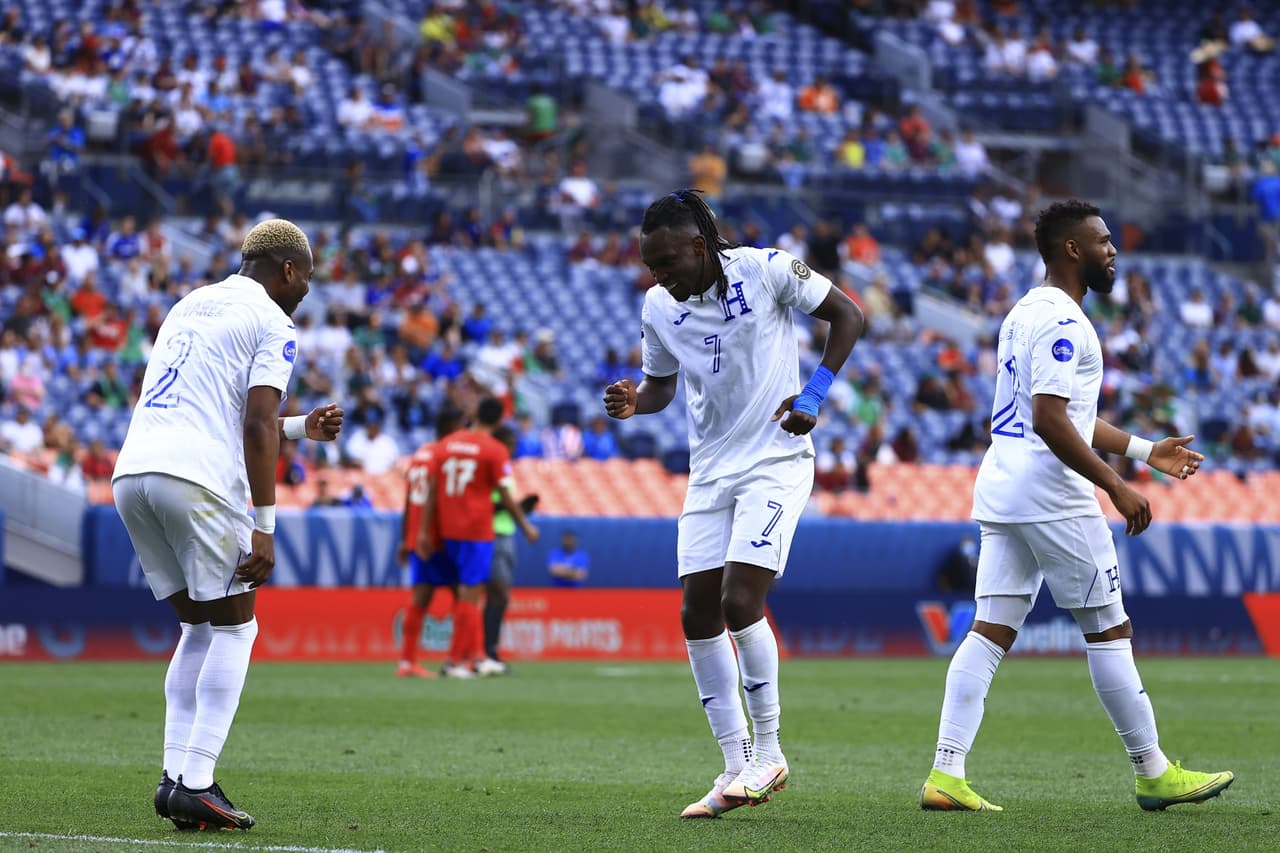 Honduras vino de atrás para derrotar en tanda de penaltis a Costa Rica y quedarse con el tercer lugar en la Nations League.