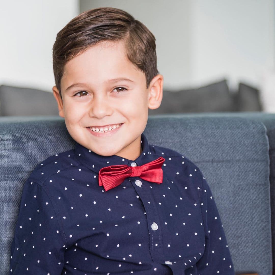 Este galanazo es Bruce, el primogénito de los Butler Pretto. Nuestra Satcha lo describe como un niño creativo y noble que lo tiene enamorada hasta los huesos.