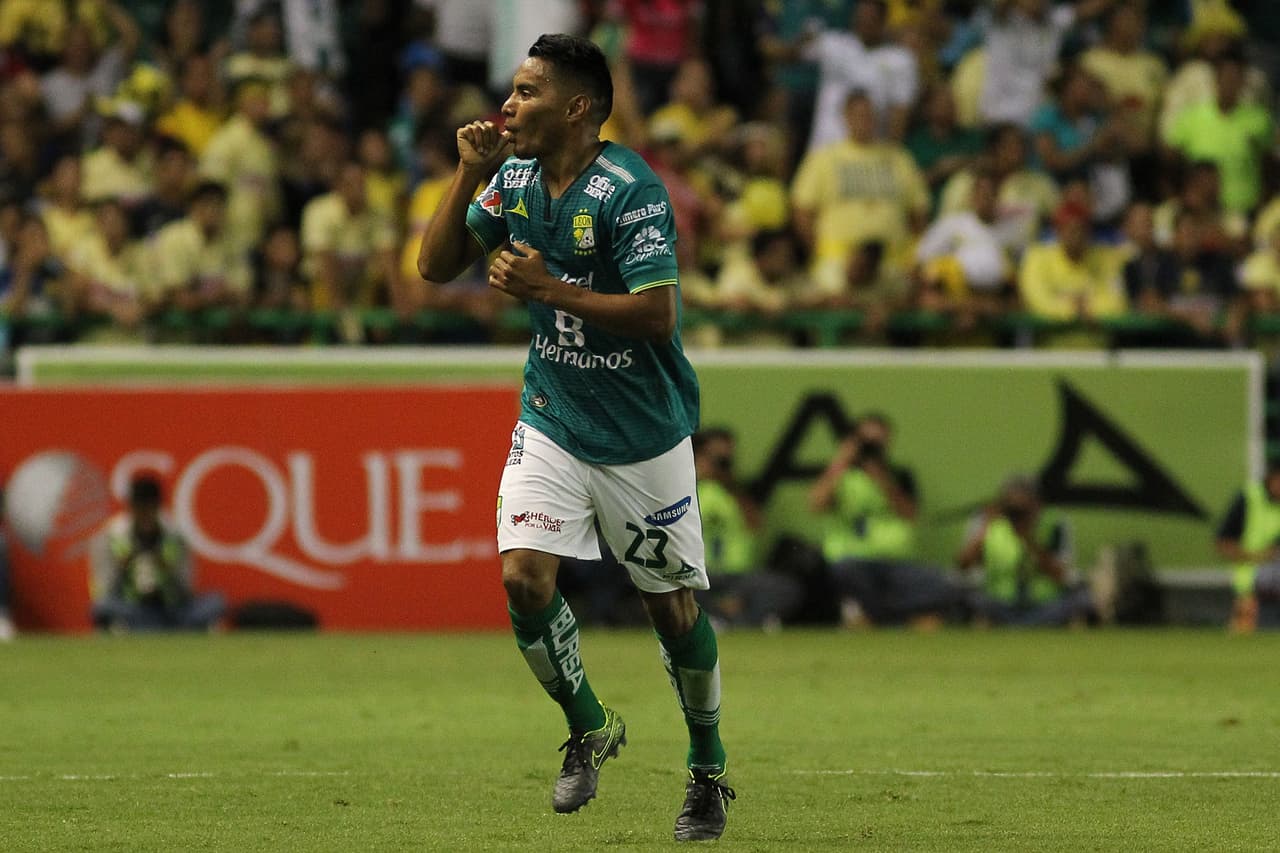 'Gallito' Vázquez adelanta su convocatoria y la del 'Gullit' Peña