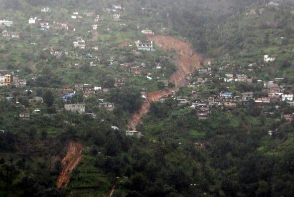 El gobierno de Panamá lamentó también la desaparición de decenas de personas en los deslave ocurridos en México y Colombia, y extendió un "mensaje de solidaridad" a los familiares de las víctimas.