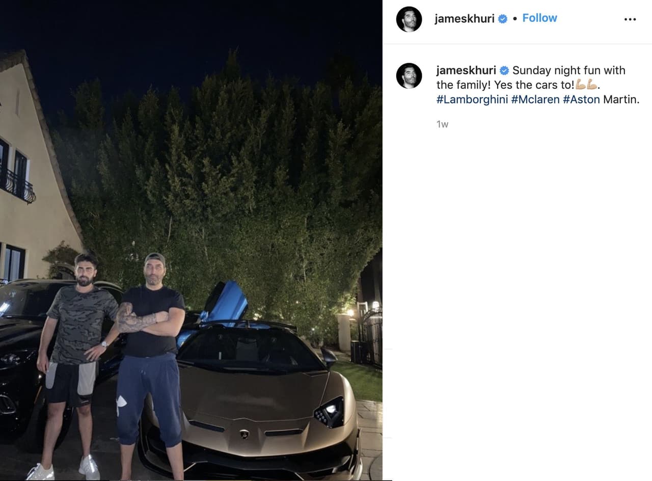 James Khuri, de 44 años, vive en Beverly Hills, California, y tiene una fortuna de aproximadamente 400 millones de dólares, según la revista Forbes.