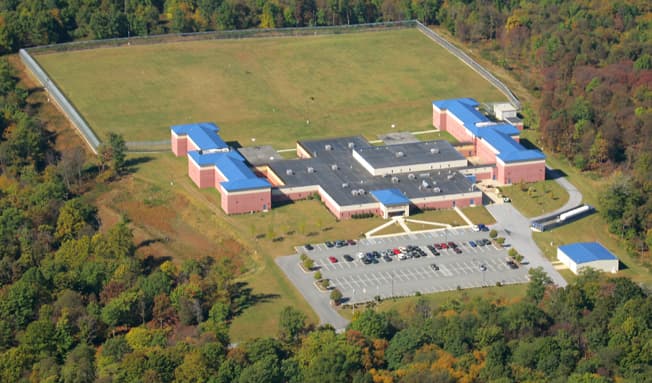 Capturan a los nueve menores fugados de un centro de detenciones de Pennsylvania 