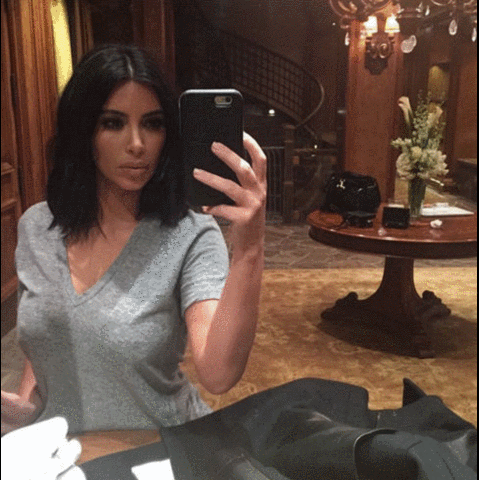 Y si se busca en sus fotos sociales y publicaciones en redes sociales, en su vida cotidiana Kim Kardashian y Kylie Jenner lucen exactamente igual.