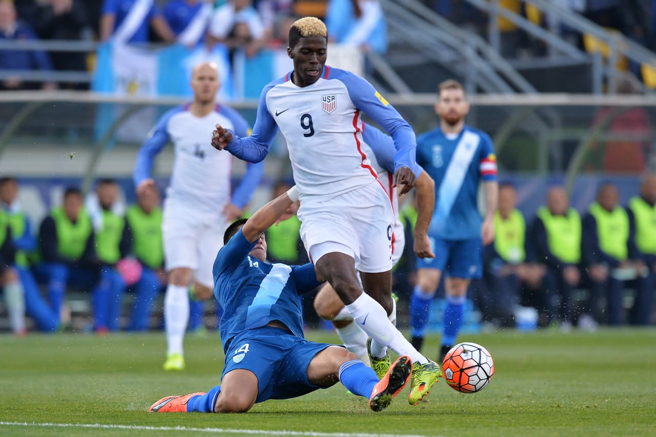 Gyasi Zardes. Posición: Delantero. Edad: 24 años. Club: LA Galaxy (MLS). Veces seleccionado: 23. Descripción: Jugador muy veloz, se mueve bien por las bandas y es peligroso con espacios largos, usado comúnmente en sistemas de contragolpe.