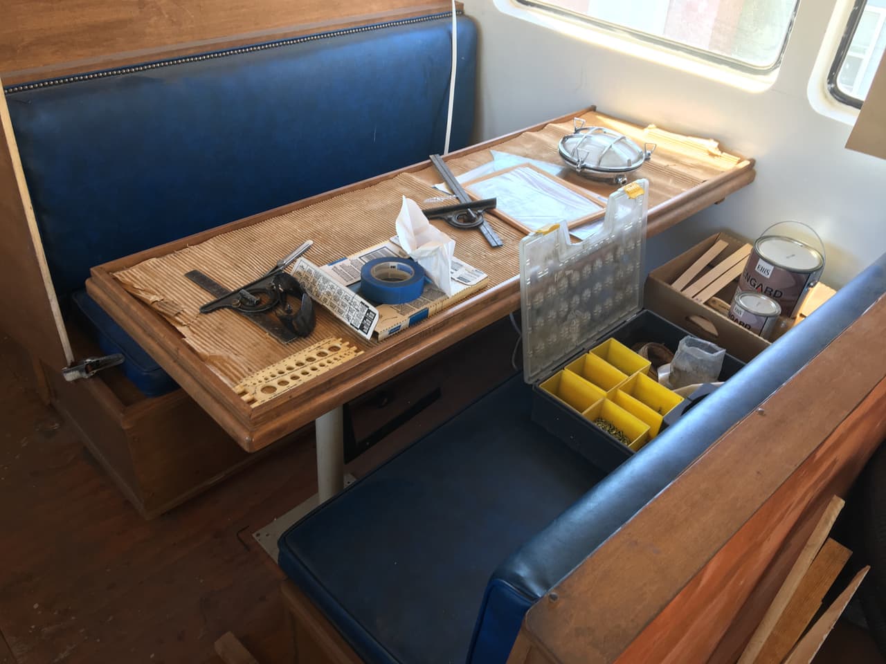 Al barco le faltan algunas instalaciones eléctricas.