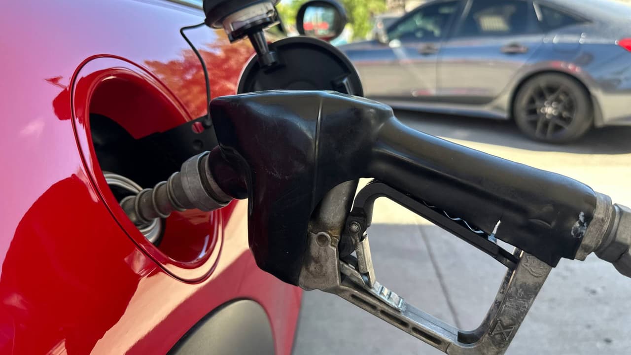 California tiene la gasolina más cara de EEUU con $5.50 por galón