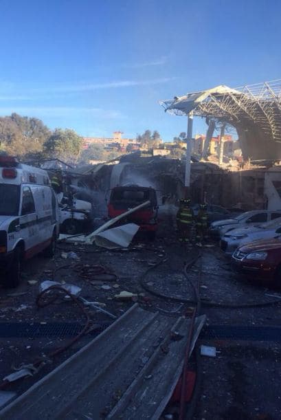 La tragedia tocó la mañana de este jueves la Ciudad de México, cuando un camión cisterna estalló a las afueras de un hospital. (Imagen tomada de Twitter).