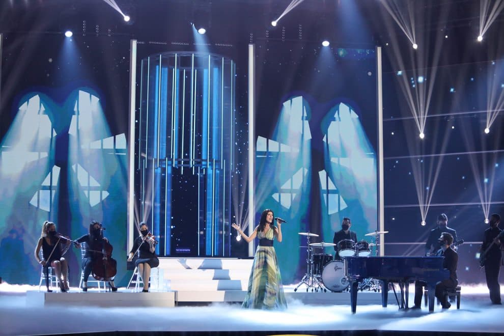 Chantal Andere emocionó con su performance de principio a fin y el jurado se puso de pie tras su presentación.