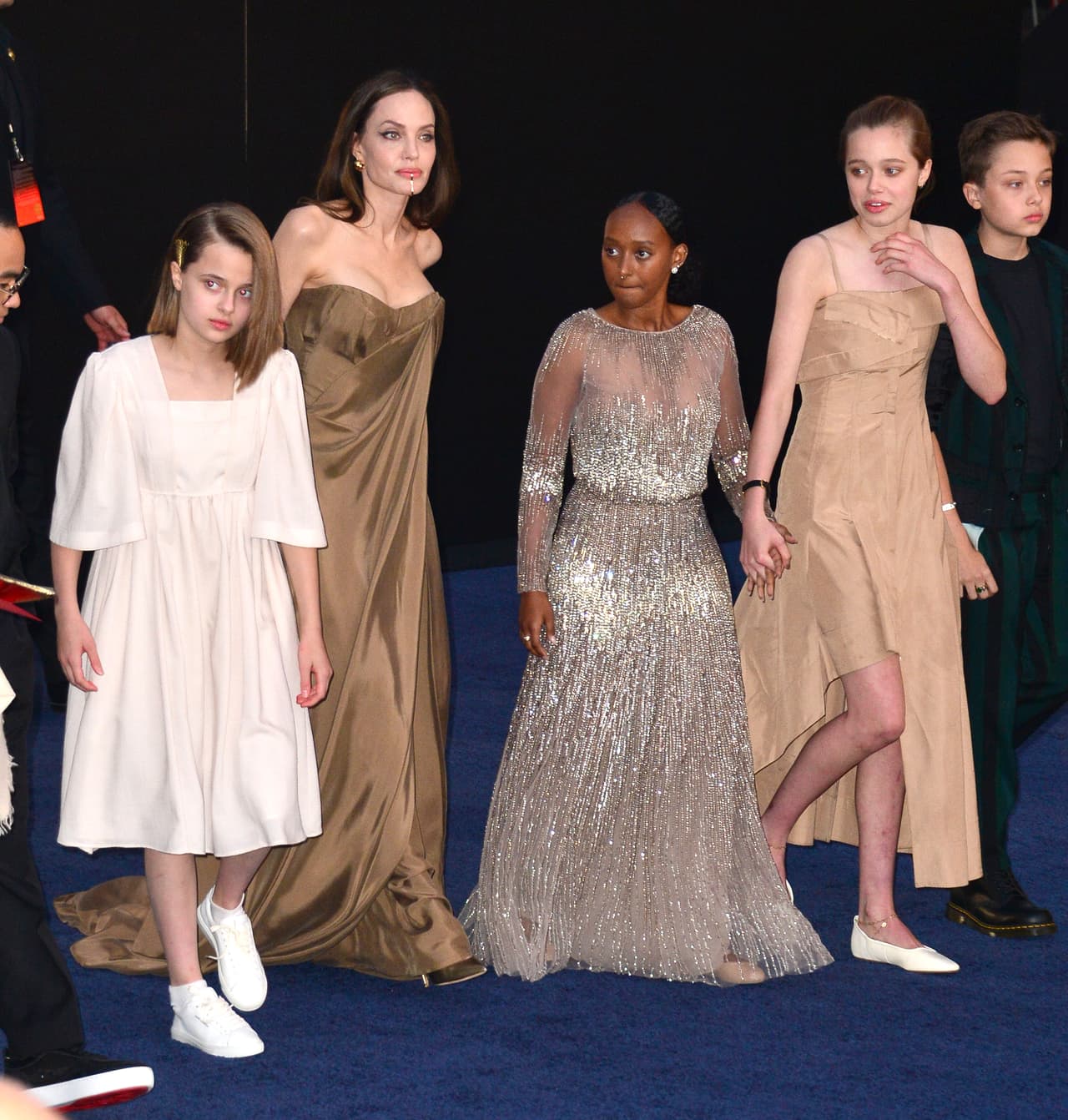 Aunque uno de los momentos favoritos de muchos ocurrió en la premiere de 'Eternals' (2021) en El Capitan Theatre; ya que para ese evento 
<a href="https://www.univision.com/famosos/angelina-jolie-le-presto-a-su-hija-zahara-el-vestido-que-ella-uso-en-los-oscar">Angelina Jolie le prestó a su hija el vestido que ella misma lució siete años atrás en los Premios Oscar de 2014</a>.