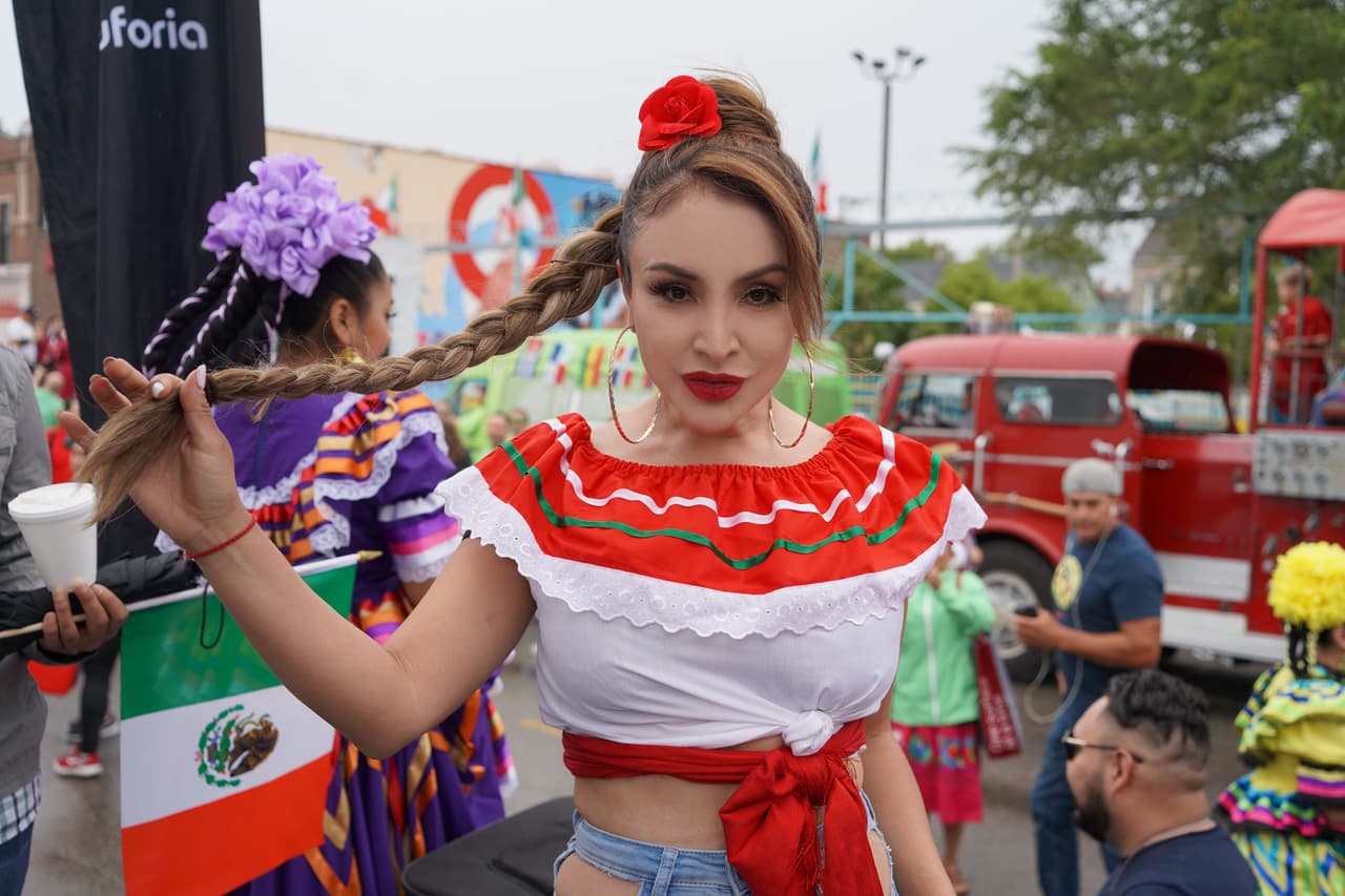 <b>La Bronca</b> se visti贸 muy a lo mexicana y viaj贸 a Chicago.