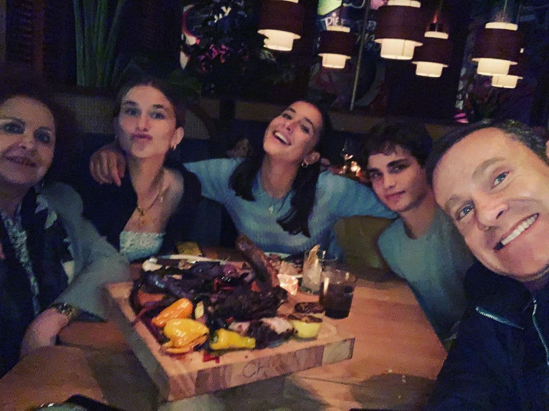 Esta semana, Hannah, la hija mayor de Alan, regresó de California y la señora Mirella viajó de México a Miami para reunirse en las festividades decembrinas con el conductor mexicano.