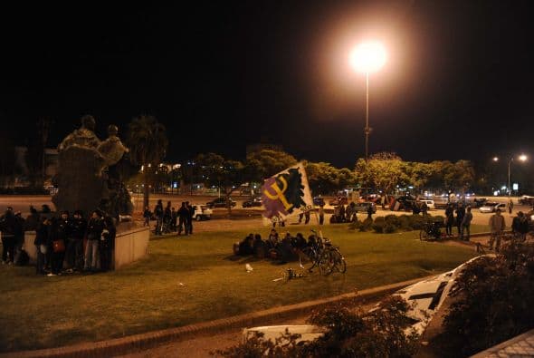 'Lo que importa es que acá no hay justicia,' se escuchaba entre las personas que se encontraban afuera del Congreso.
