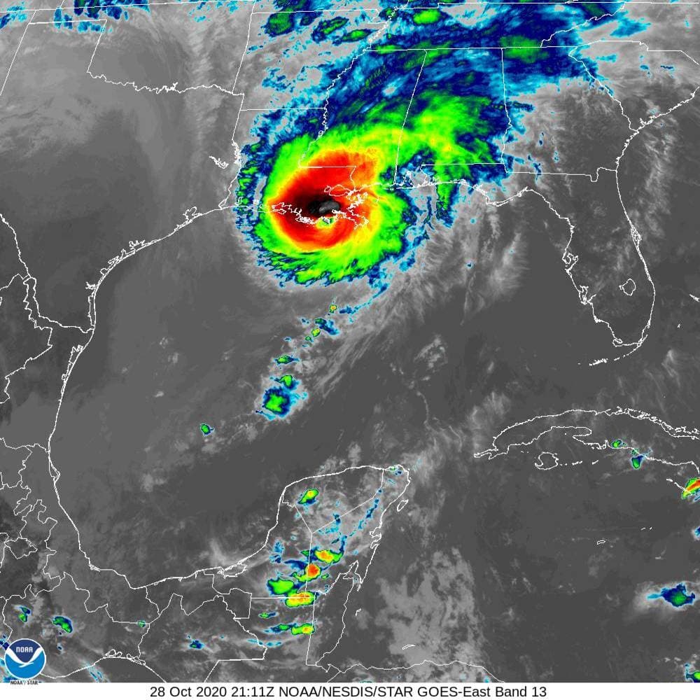 Zeta toca tierra en el sureste de Louisiana como un fuerte huracán con vientos de 110 millas por hora