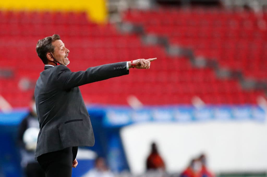 Tras la expulsión de Angulo (26’), los rojinegros jugaron con 10 hombres gran parte del cotejo. Henry Martin (39’) abrió el marcador desde el manchón penal. Hacia el final del juego, apareció Richard Sánchez (90+4’) para sellar el resultado. En la J8, América recibirá al Pachuca, mientras que Atlas visitará Toluca.