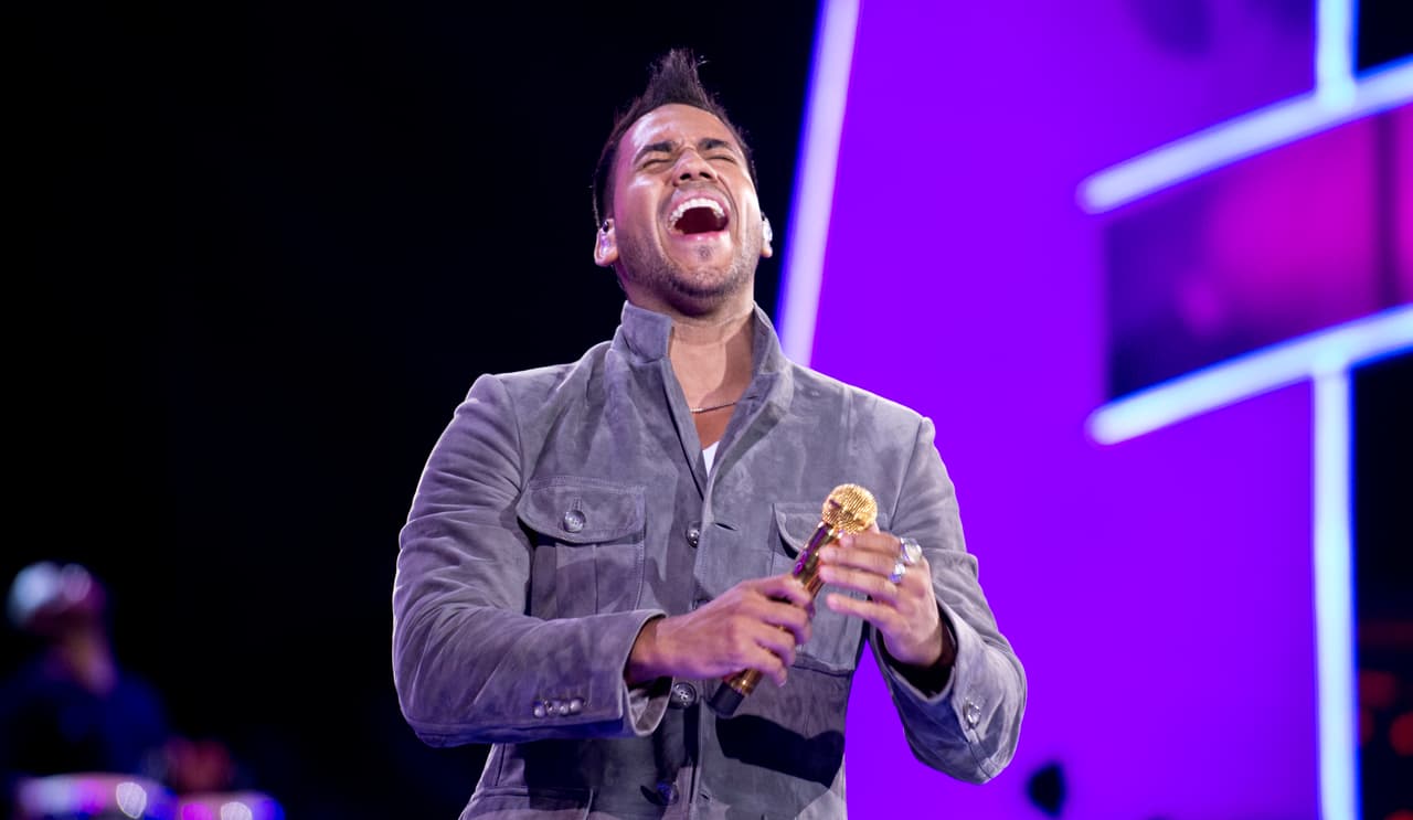 Así son los shows de Romeo, llenos de fuertes emociones, ¿ya viste su cara de éxtasis?