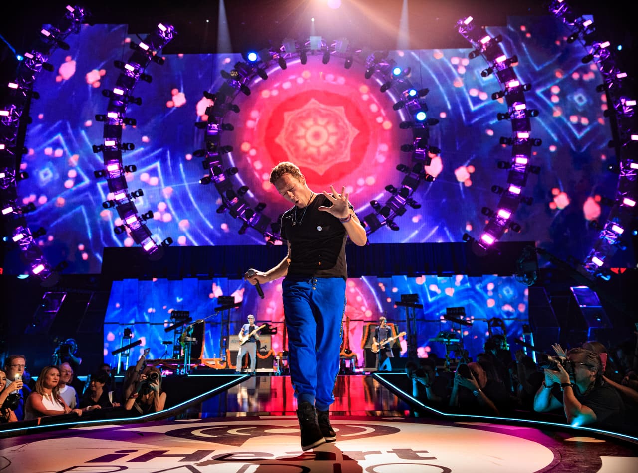 Otros que dedicaron un poco de mùsica fueron los de Coldplay.