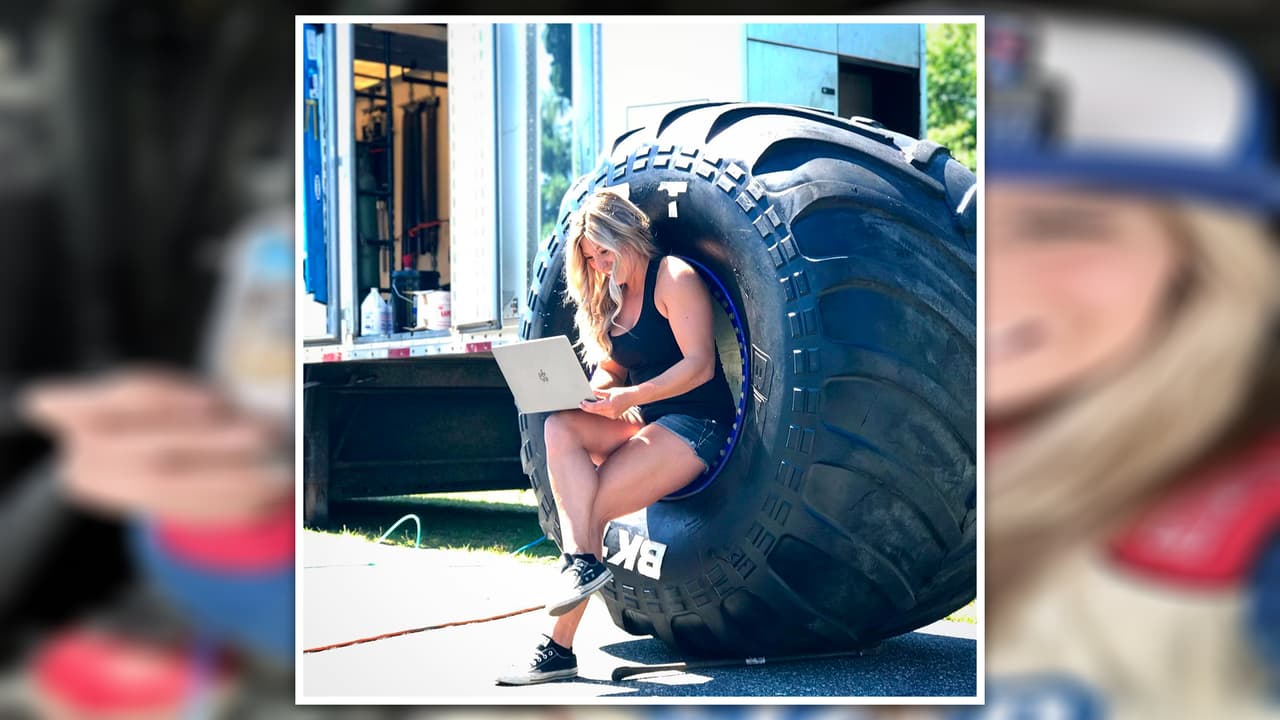 Cynthia Gauthier sale a las pistas consciente de que representa a las mujeres en un deporte dominado por los hombres.